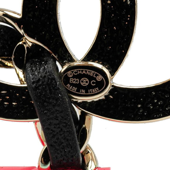 CHANEL Pink Logo Brooch - Picture 3 of 3